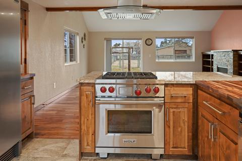 63285 Peterman Ln, Bend, OR 97701 photo 10