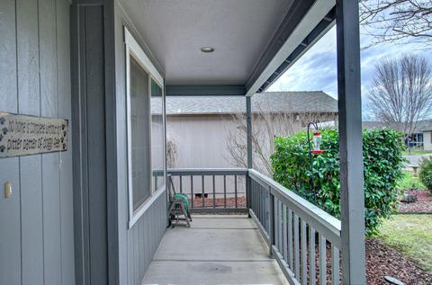 638 Andrea Way, Eagle Point, OR 97524 photo 5