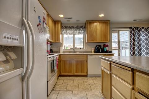 638 Andrea Way, Eagle Point, OR 97524 photo 16