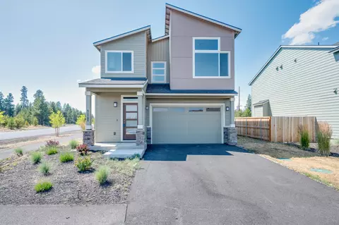 51767 Fordham Dr, La Pine, OR 97739