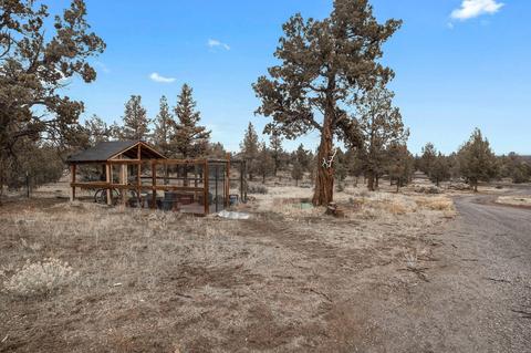 21239 SW Gift Rd, Bend, OR 97703 photo 36