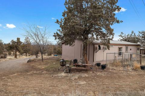 21239 SW Gift Rd, Bend, OR 97703 photo 24