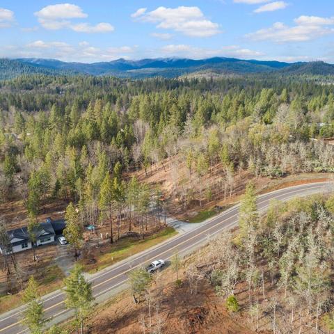 1442 Ellison Loop, Merlin, OR 97532 photo 4