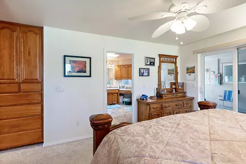 Bedroom - 2703 Hammel Rd, Eagle Point, OR 97524 photo 2 of 5