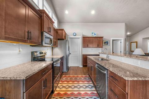 65737 78th St, Bend, OR 97703 photo 16