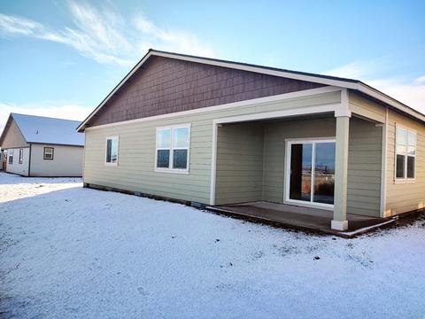 649 E A St, Culver, OR 97734 photo 2