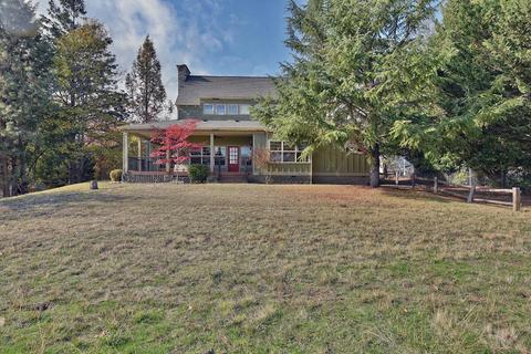 1800 Old Military Rd, Central Point, OR 97502