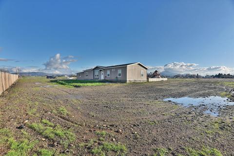 370 E Dutton Rd, Eagle Point, OR 97524 photo 26