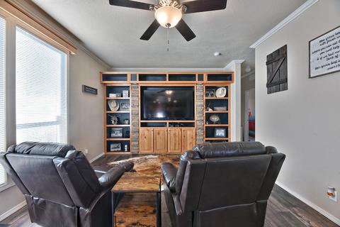 370 E Dutton Rd, Eagle Point, OR 97524 photo 6