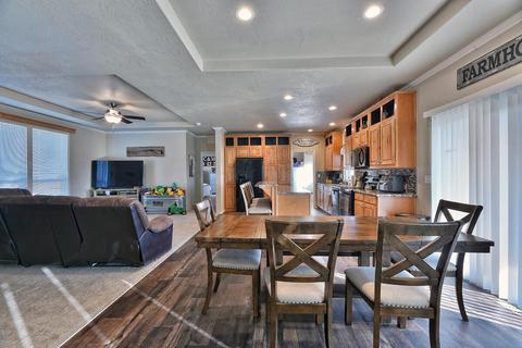 370 E Dutton Rd, Eagle Point, OR 97524 photo 8