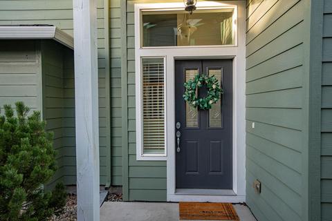 313 Live Oak Loop, Central Point, OR 97502 photo 2