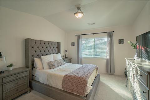 313 Live Oak Loop, Central Point, OR 97502 photo 14