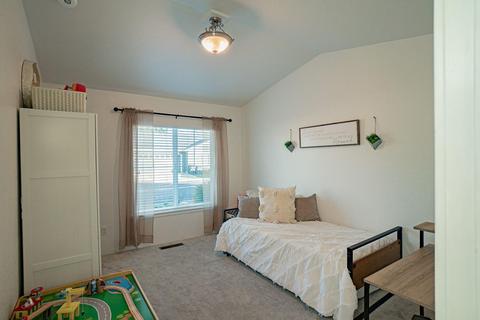 313 Live Oak Loop, Central Point, OR 97502 photo 17