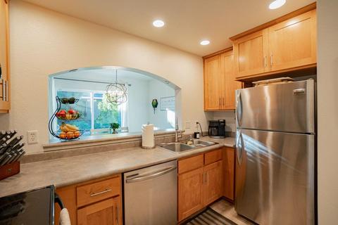 313 Live Oak Loop, Central Point, OR 97502 photo 5
