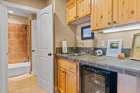 19449 Golden Meadow Loop, Bend, OR 97702 photo 23