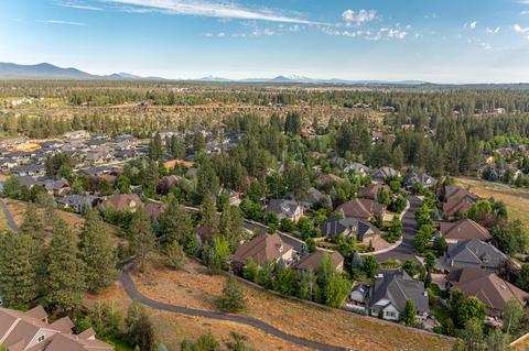 19449 Golden Meadow Loop, Bend, OR 97702 photo 47