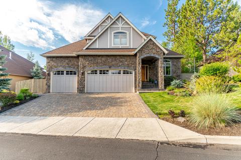 19449 Golden Meadow Loop, Bend, OR 97702 photo 2