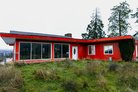 4358 Coleman Creek Rd, Medford, OR 97501