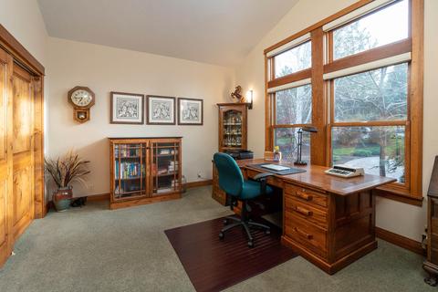 61583 Tam Mcarthur Loop, Bend, OR 97702 photo 14