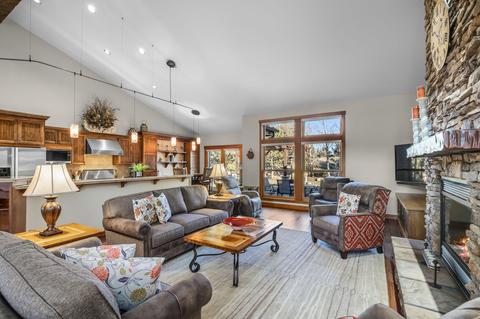 61583 Tam Mcarthur Loop, Bend, OR 97702 photo 4