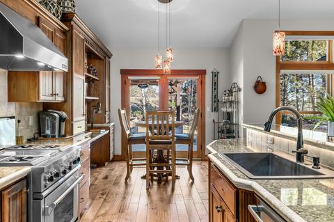 61583 Tam Mcarthur Loop, Bend, OR 97702 photo 10