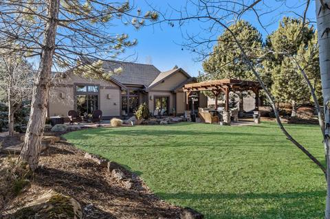61583 Tam Mcarthur Loop, Bend, OR 97702 photo 2