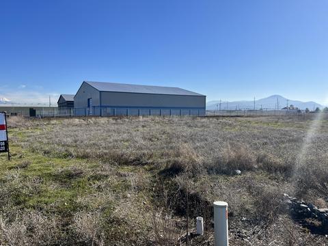 1910 Bobcat Way, Medford, OR 97503
