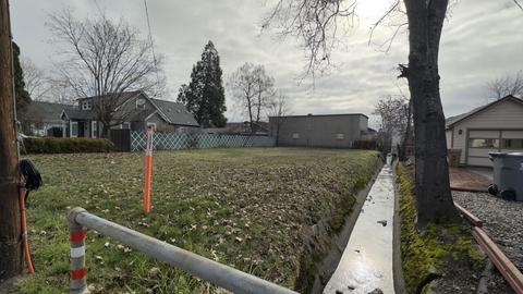 625 NE D St, Grants Pass, OR 97526