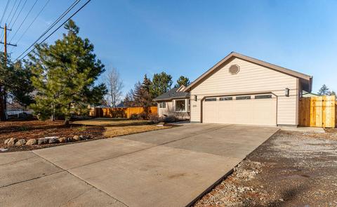 1130 E Cascade Ave, Sisters, OR 97759 photo 24