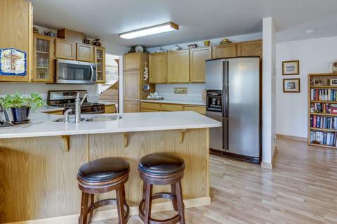 883 NE Locksley Dr, Bend, OR 97701 photo 13