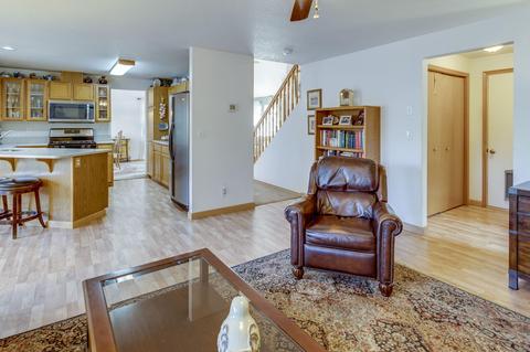 883 NE Locksley Dr, Bend, OR 97701 photo 20