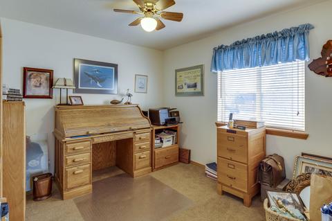 883 NE Locksley Dr, Bend, OR 97701 photo 27