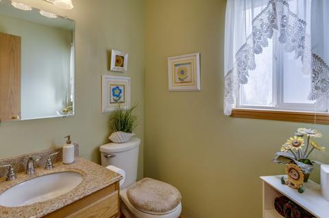 883 NE Locksley Dr, Bend, OR 97701 photo 21
