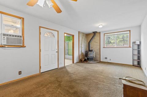 5445 W Side Rd, Cave Junction, OR 97523 photo 6