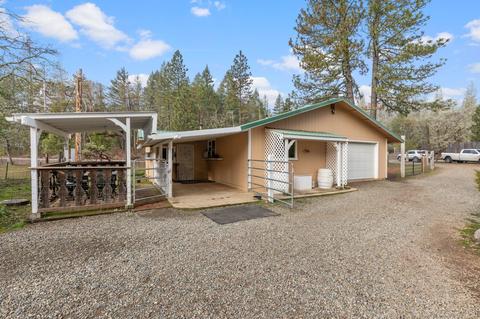 5445 W Side Rd, Cave Junction, OR 97523 photo 3