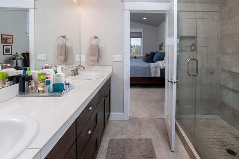 2616 NW Compass Corner Loop, Bend, OR 97703 photo 12