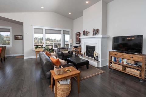 2616 NW Compass Corner Loop, Bend, OR 97703 photo 5