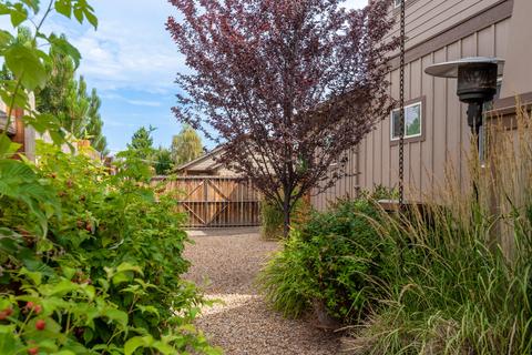20022 Voltera Pl, Bend, OR 97702 photo 33