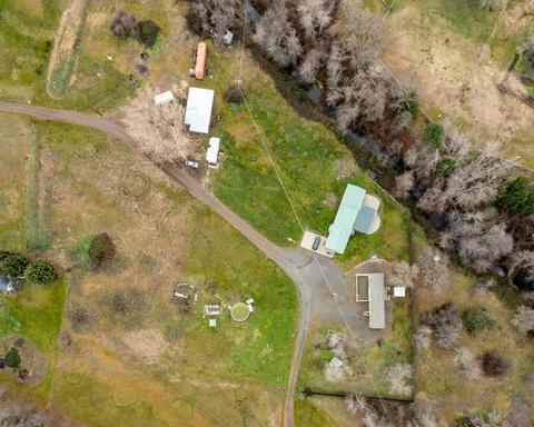 901 Riley Rd, Eagle Point, OR 97524 photo 6