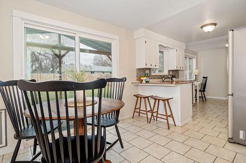 708 Talbot St, Eagle Point, OR 97524 photo 10