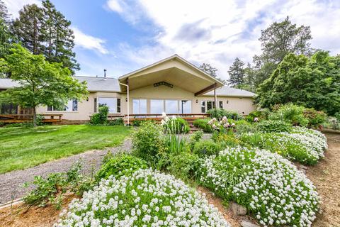 1340 Anderson Creek Rd, Talent, OR 97540