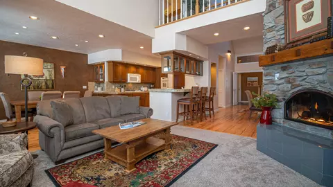 57042 Peppermill Cir #25-C, Sunriver, OR 97707