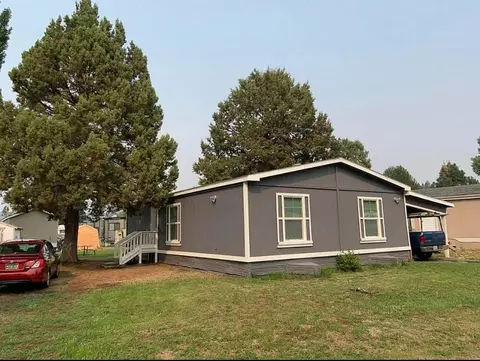 4000 Round Lake Rd #100, Klamath Falls, OR 97601