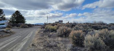 4900 Spruce Ln, Christmas Valley, OR 97641