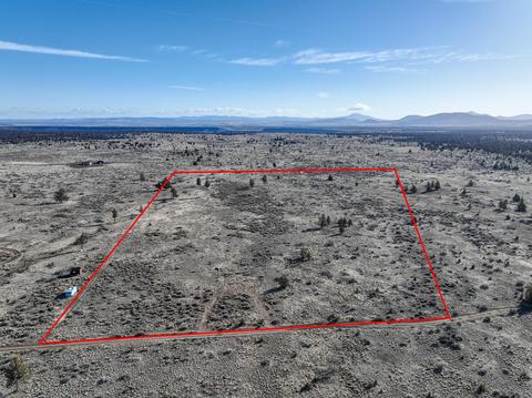 101 Southwest Graham Road, Culver, OR 97734