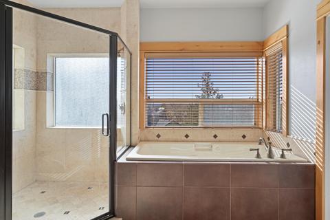 65140 76th St, Bend, OR 97703 photo 28