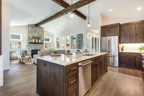 Kitchen - 3178 NW Celilo Ln, Bend, OR 97703 photo 5 of 8