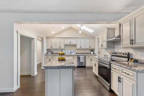 3472 Woodland Park Rd, Grants Pass, OR 97527
