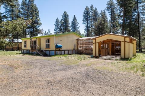 52794 Day Rd, La Pine, OR 97739