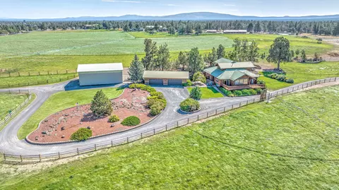 24269 Dodds Rd, Bend, OR 97701 photo 54